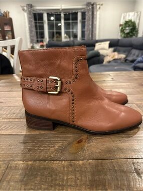 Pour La Victoire Sigrid Studded Leather Ankle Boots Size 10